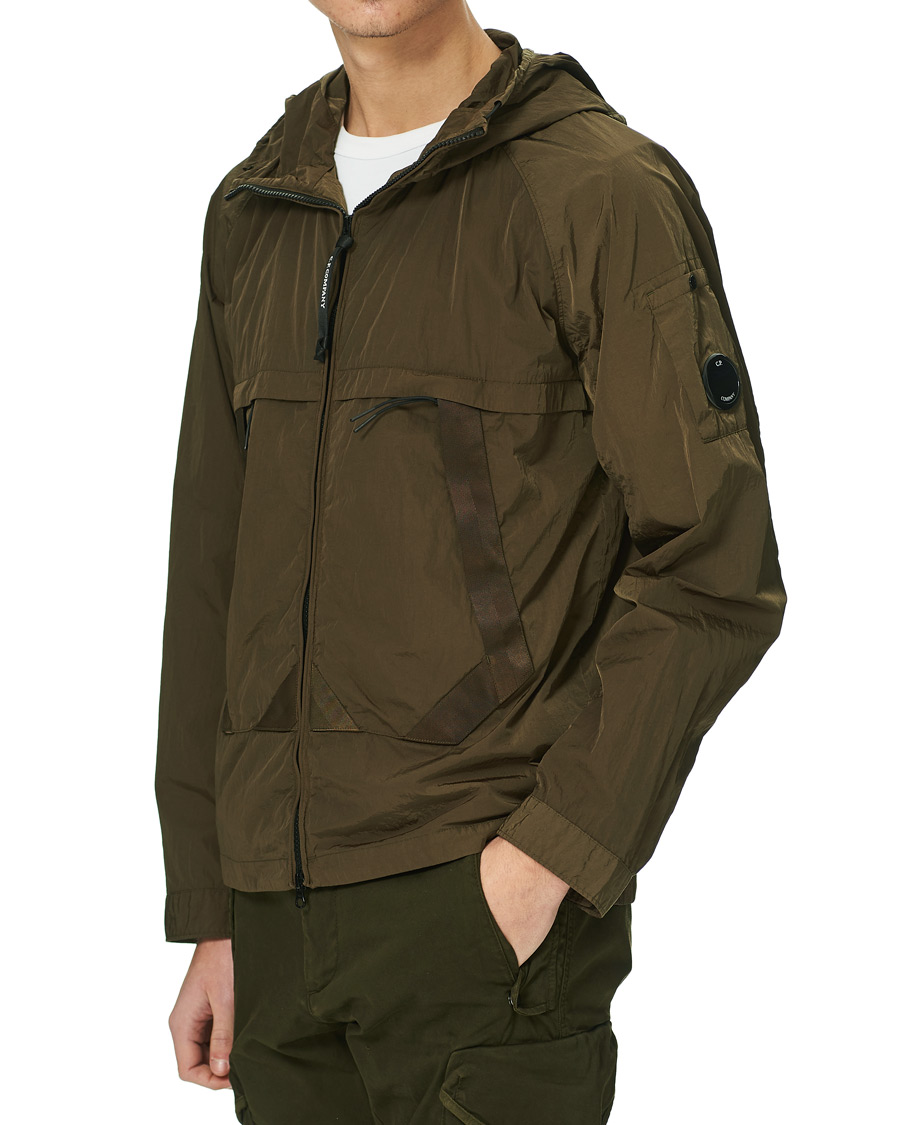 Men | Coats & Jackets | C.P. Company | Chrome R Hooded Lens Jacket Olive