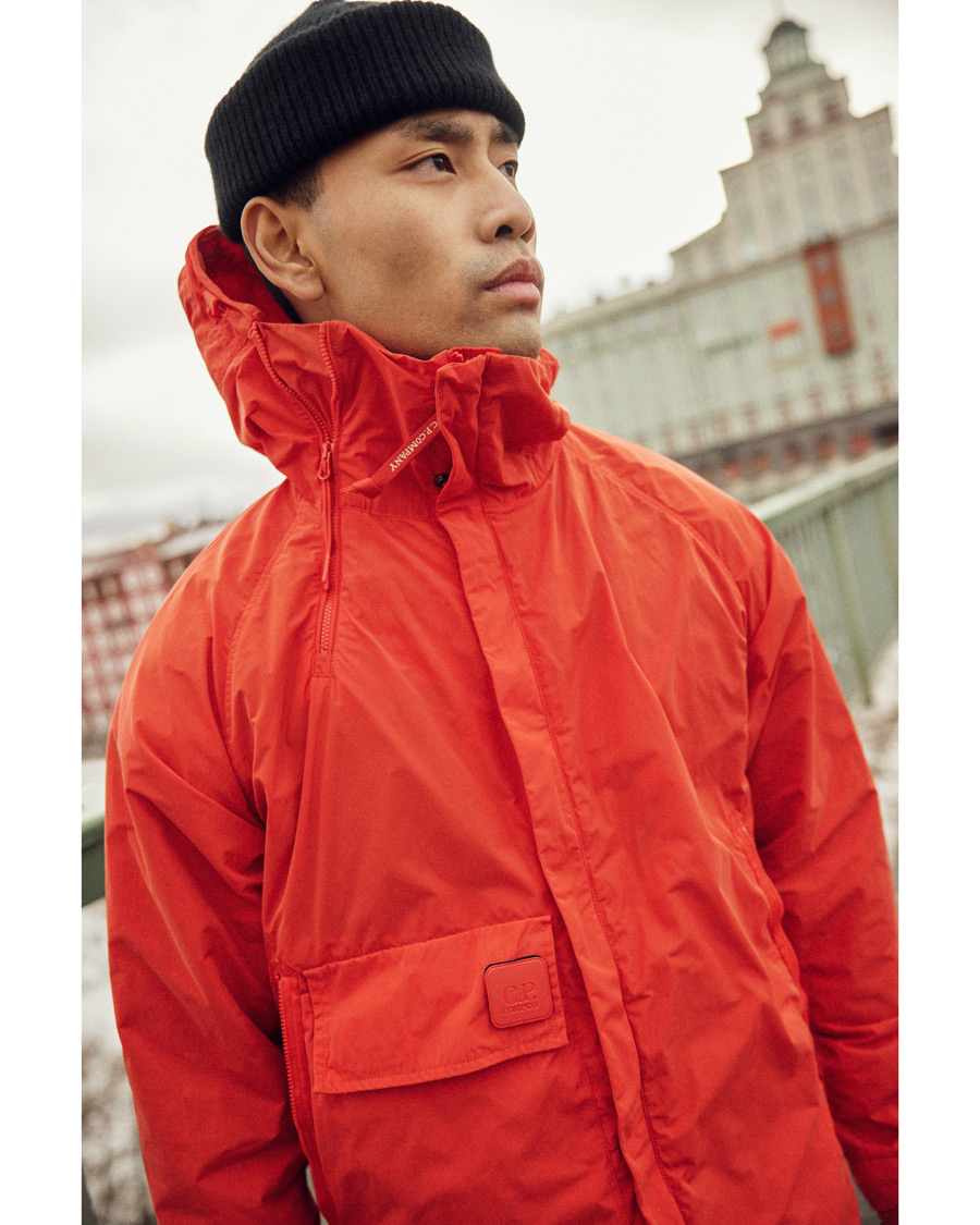Men | Coats & Jackets | C.P. Company | Metropolis Memri Hooded Jacket Red