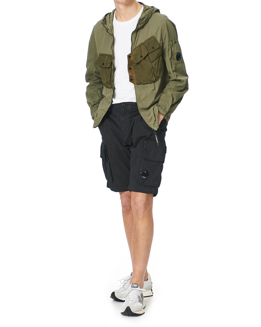 Men | Coats & Jackets | C.P. Company | Flatt Nylon Hooded Zip Jacket Olive