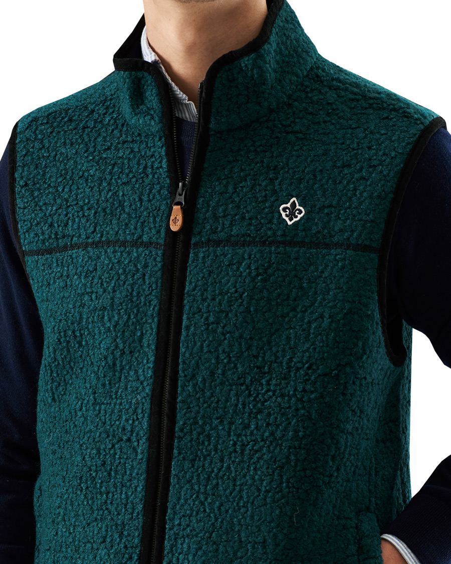 Men | Coats & Jackets | Morris | Whitfield Vest Emerald Green