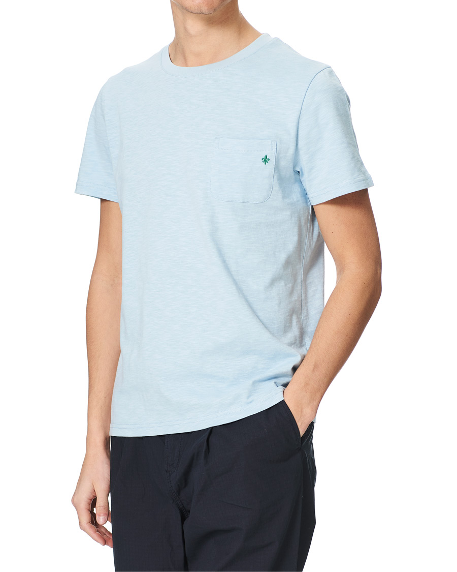 Men | T-Shirts | Morris | Lily Slub Pocket Crew Neck Tee Light Blue
