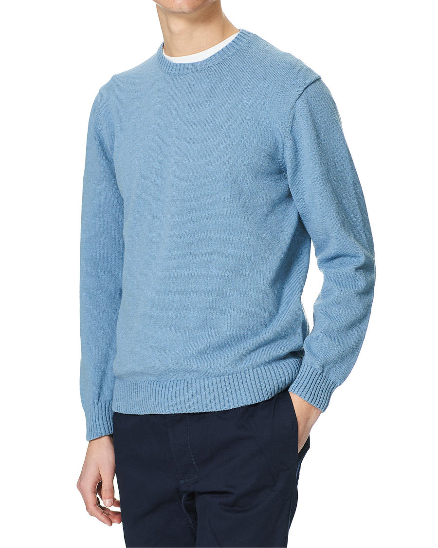 Men | Sweaters & Knitwear | BEAMS PLUS | Lily Yarn Crew Neck Sax Blue