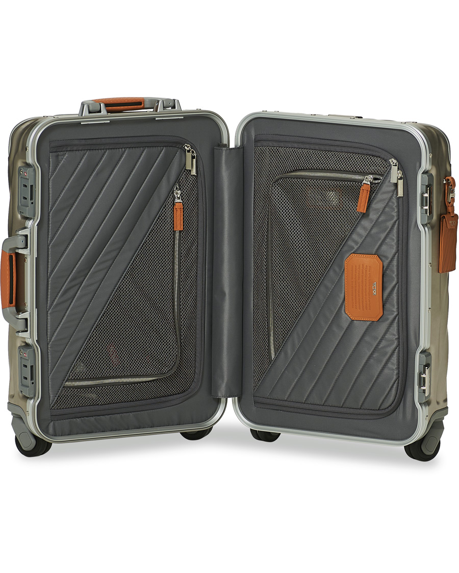 Men | TUMI International Carry-on TitaniumTrolley Titanium | TUMI | International Carry-on TitaniumTrolley Titanium