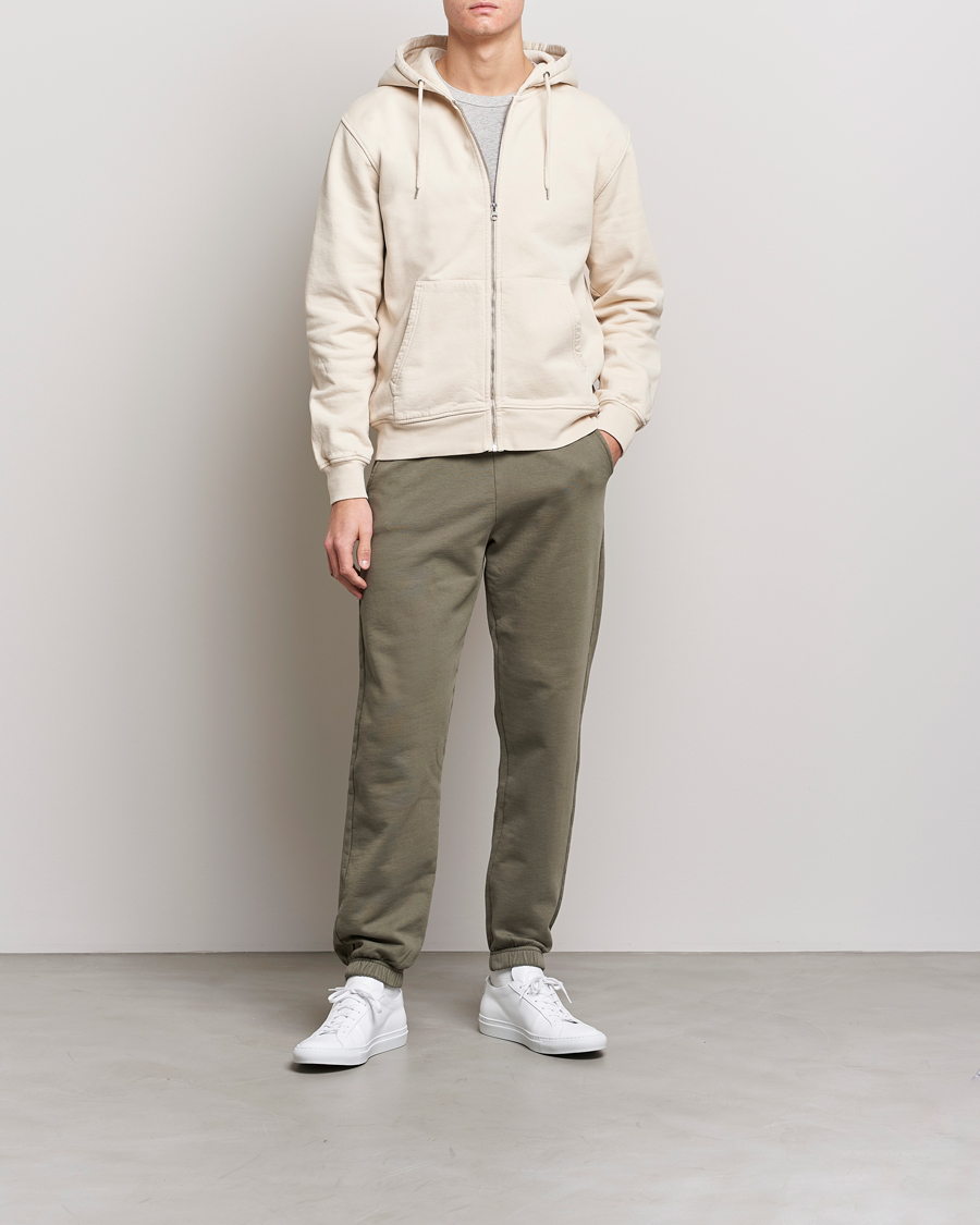 Men | Trousers | Colorful Standard | Classic Organic Sweatpants Dusty Olive