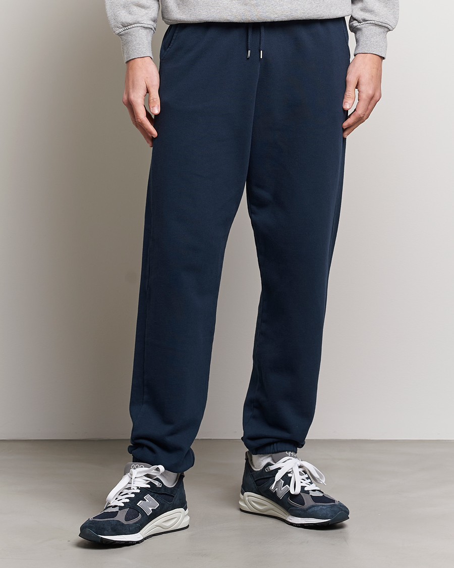 Men | Trousers | Colorful Standard | Classic Organic Sweatpants Navy Blue