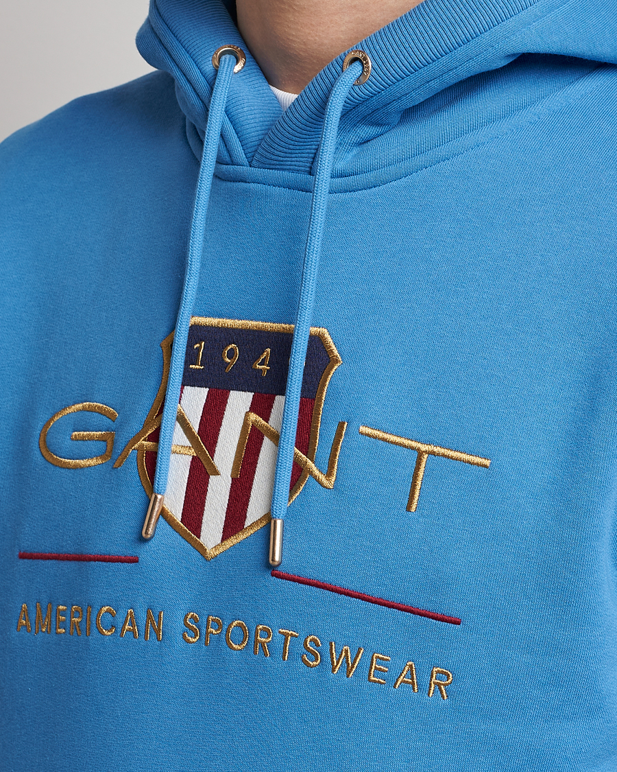 Men | Sweaters & Knitwear | GANT | Archive Shield Hoodie Day Blue