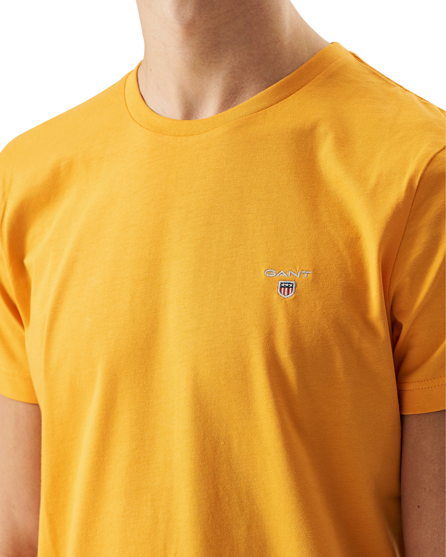 Men | T-Shirts | GANT | The Original Tee Dalia Orange