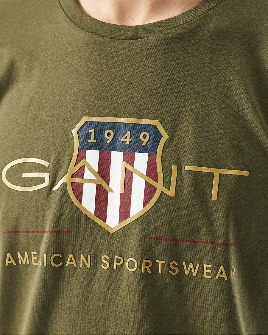 Men | T-Shirts | GANT | Archive Shield Logo Tee Racing Green