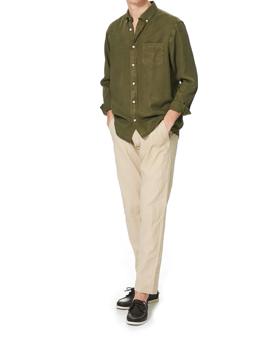 Men | Shirts | GANT | Regular Garment Dyed Lyocell Shirt Racing Green