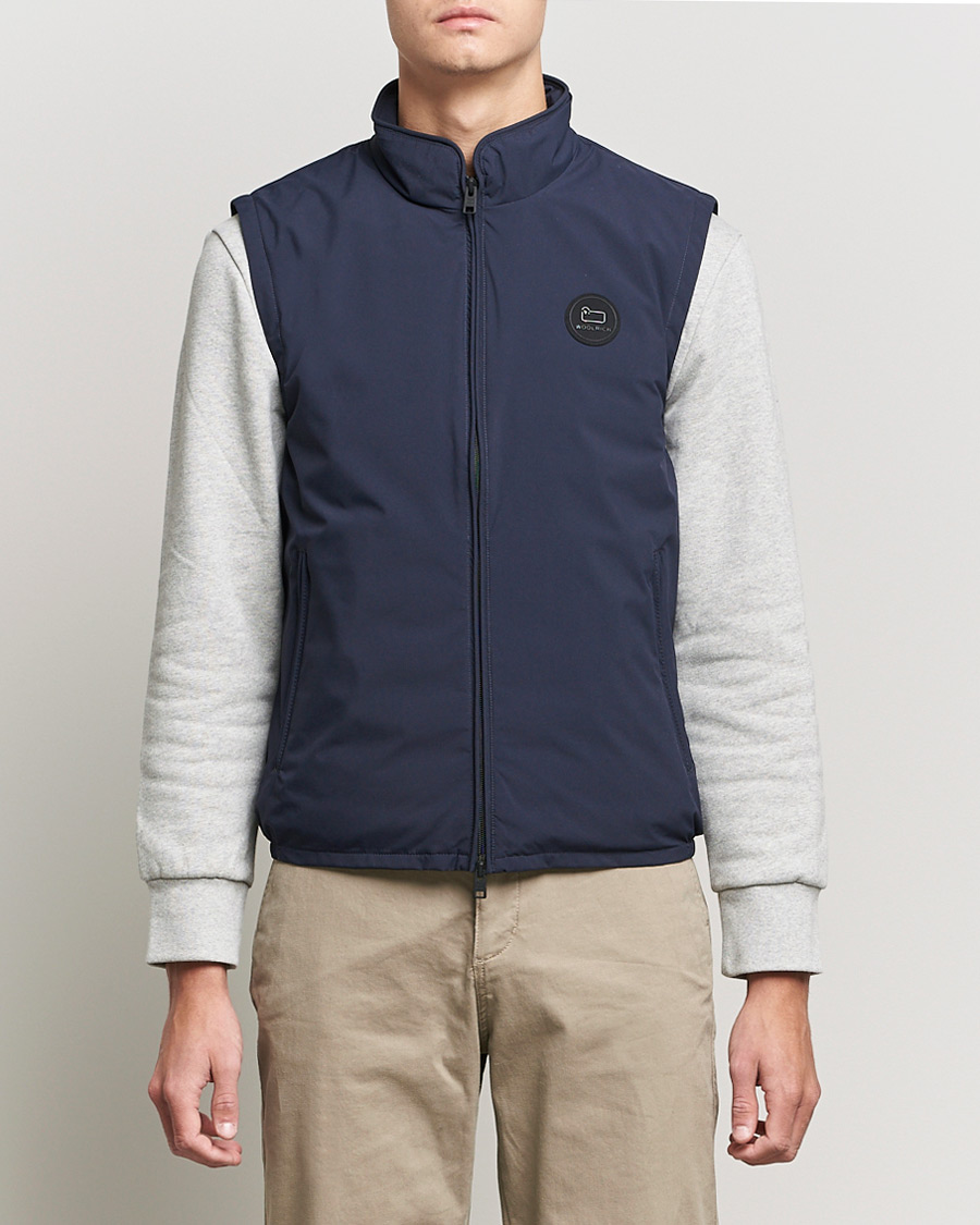Men | Coats & Jackets | Woolrich | Pacific Padded Vest Melton Blue