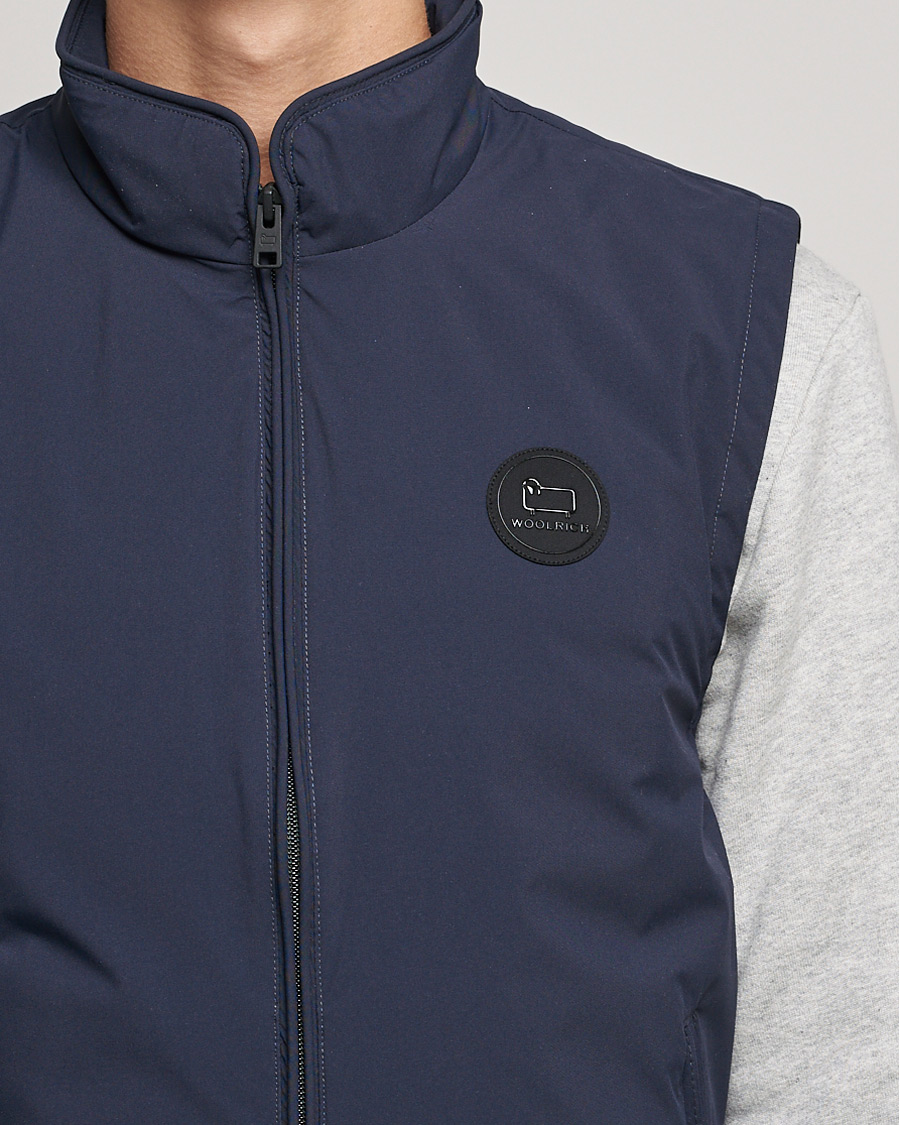 Men | Coats & Jackets | Woolrich | Pacific Padded Vest Melton Blue