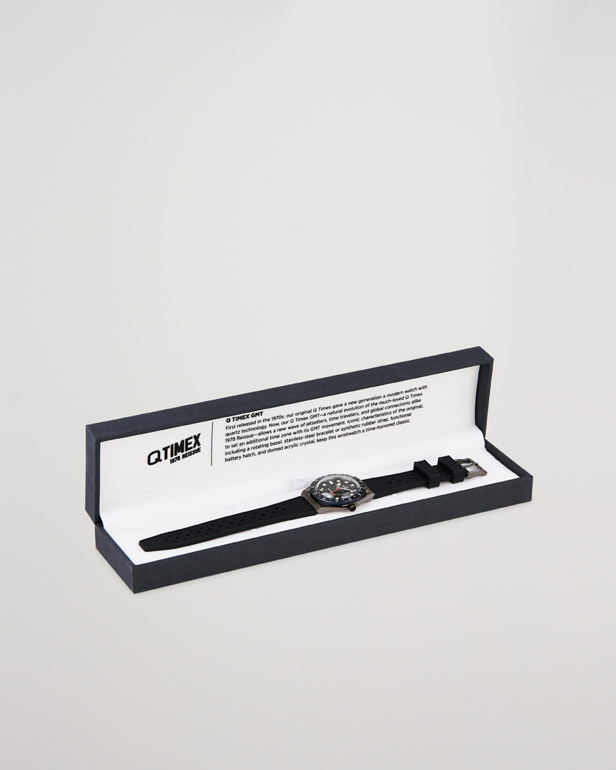 Men | Timex Q Diver GMT 38mm Rubber Strap Black/Grey | Timex | Q Diver GMT 38mm Rubber Strap Black/Grey
