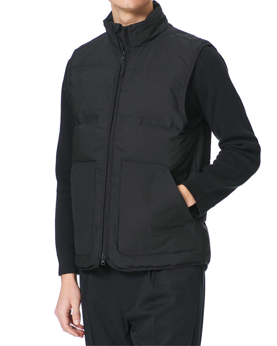 Men | Coats & Jackets | A Day's March | Makalu Down Vest Black