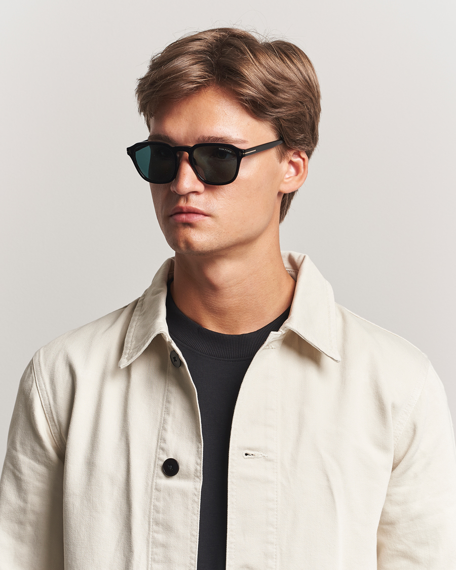 Men | Sunglasses | Tom Ford | Avery Sunglasses Shiny Black/Blue