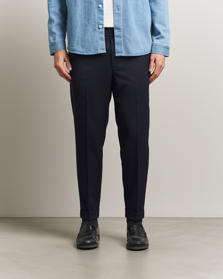 Men | Trousers | Filippa K | Terry Gabardine Cropped Turn Up Trousers Navy