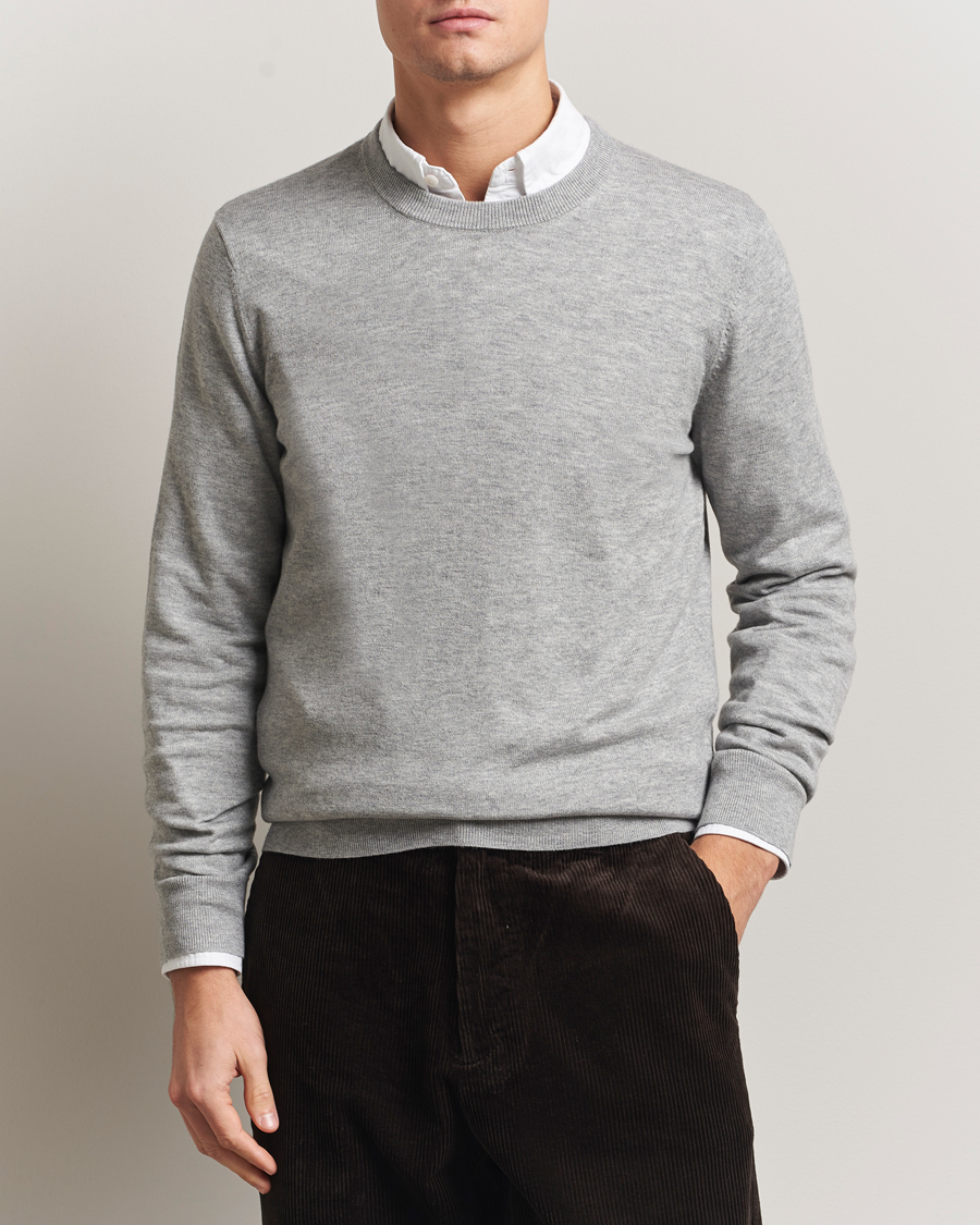 Men | Sweaters & Knitwear | Filippa K | Cotton Merino Basic Sweater Light Grey Melange