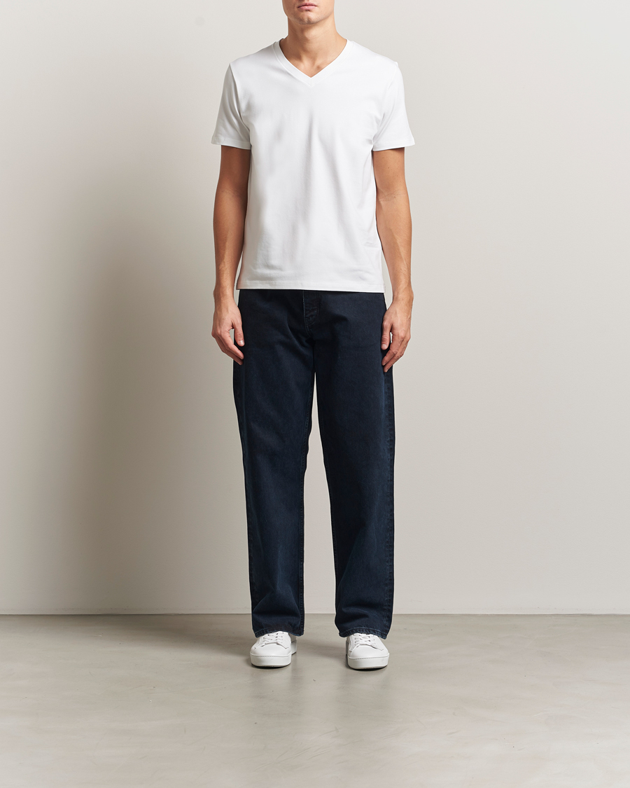 Men | T-Shirts | Filippa K | Soft Lycra V-Neck Tee White