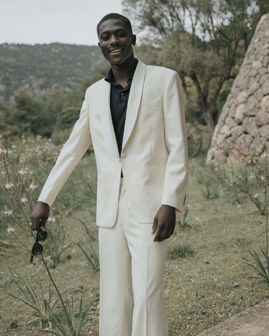 Men | Suits | Oscar Jacobson | Figaro Light Wool Tuxedo Creme