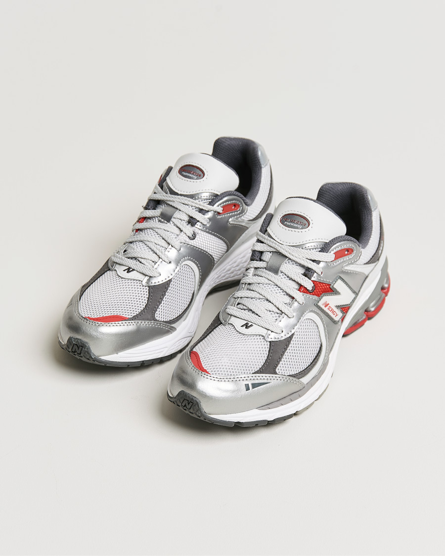 Men | New Balance M2002R Sneaker Silver Metallic | New Balance | M2002R Sneaker Silver Metallic
