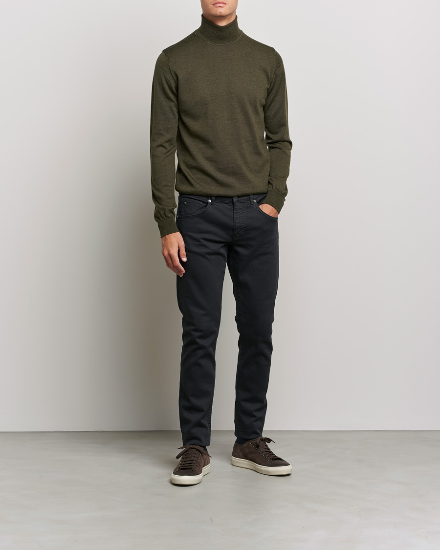 Men | Sweaters & Knitwear | J.Lindeberg | Lyd True Merino Polo Forest Green