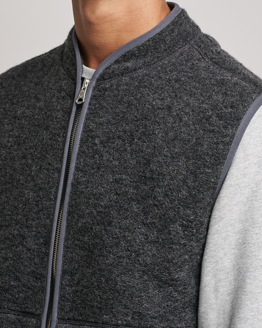 Men | Sweaters & Knitwear | J.Lindeberg | Duncan Wool Fleece Vest Grey Melange