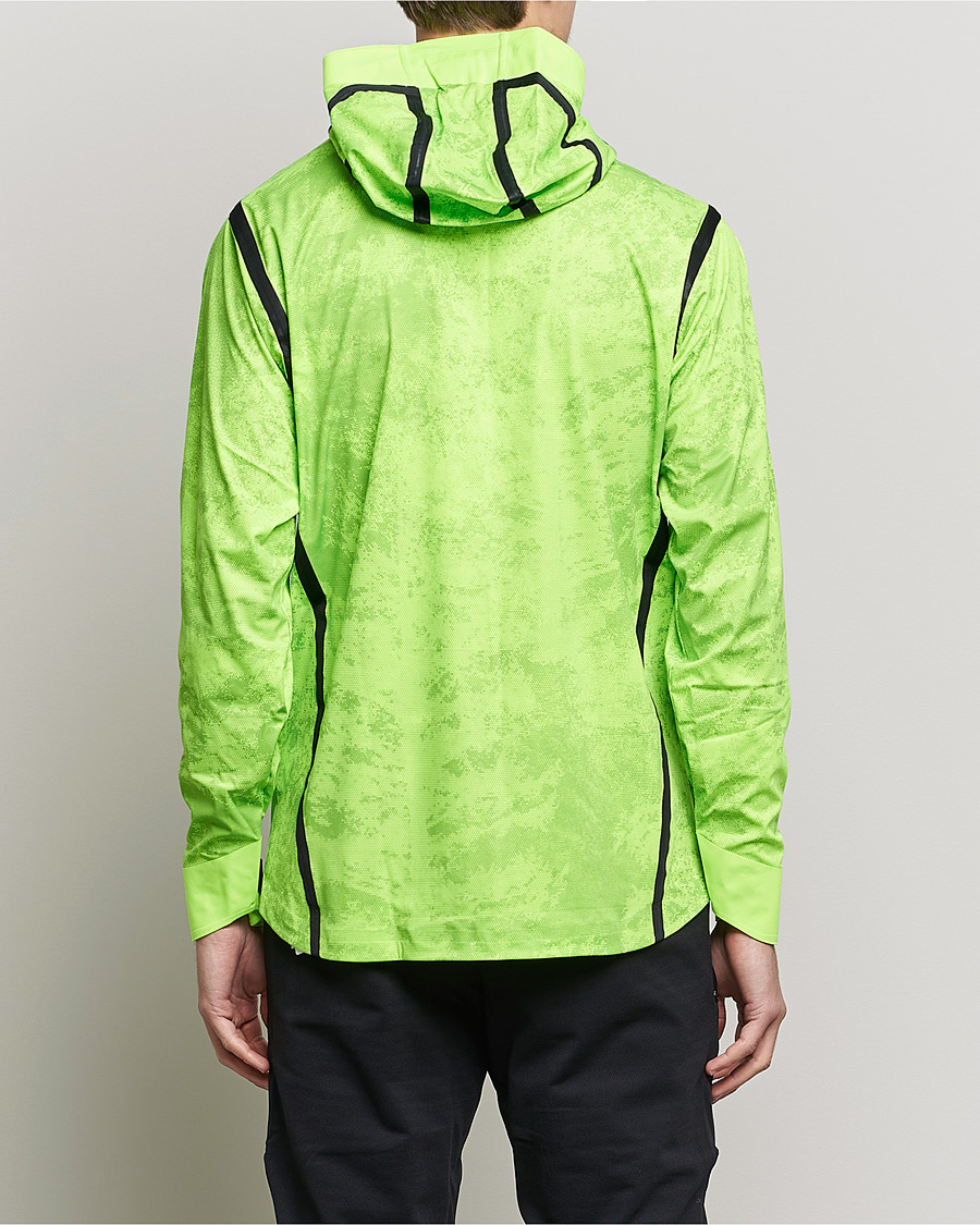 Men | Coats & Jackets | New Balance Running | All-Terrain Waterproof Jacket Pixel Green