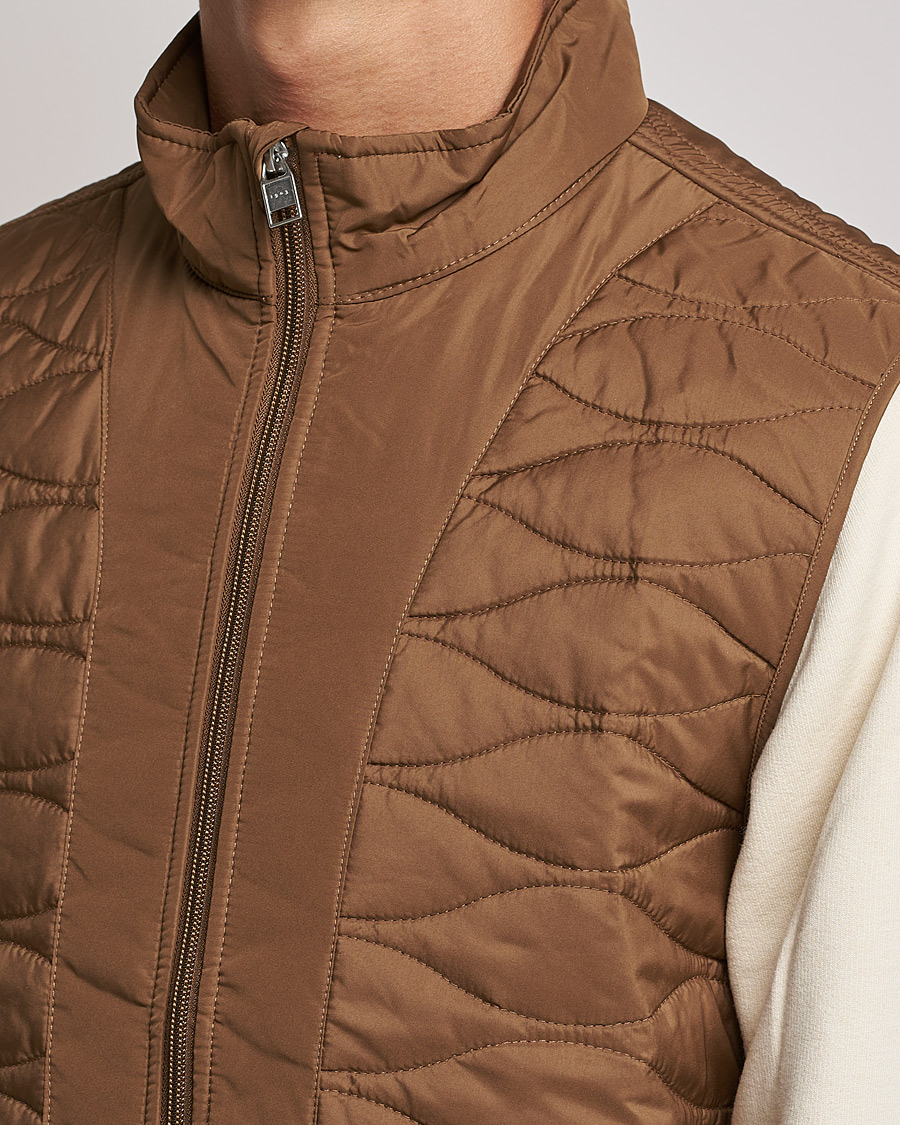 Men | Coats & Jackets | Tiger of Sweden | Vennier Vest Old Brass