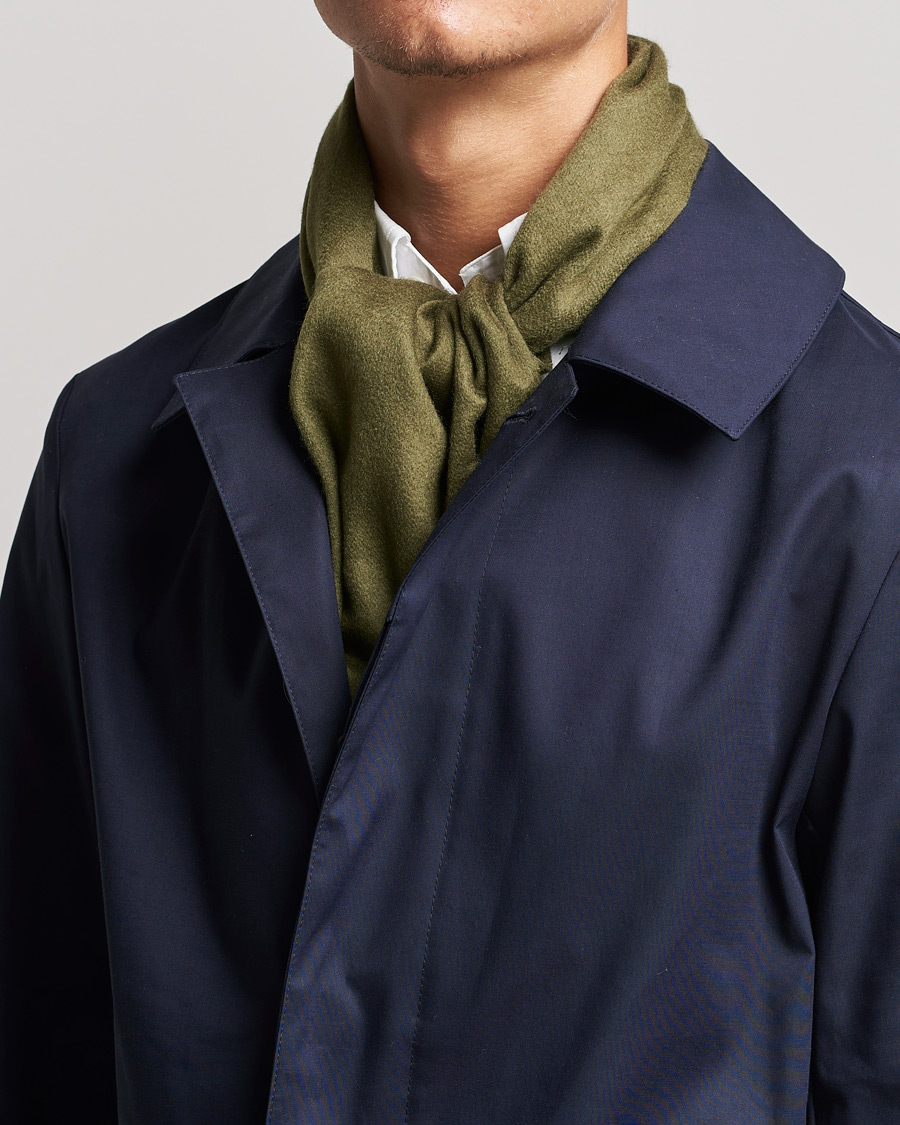 Men | Scottas Cashmere Scarf Open Green | BOSS BLACK | Scottas Cashmere Scarf Open Green