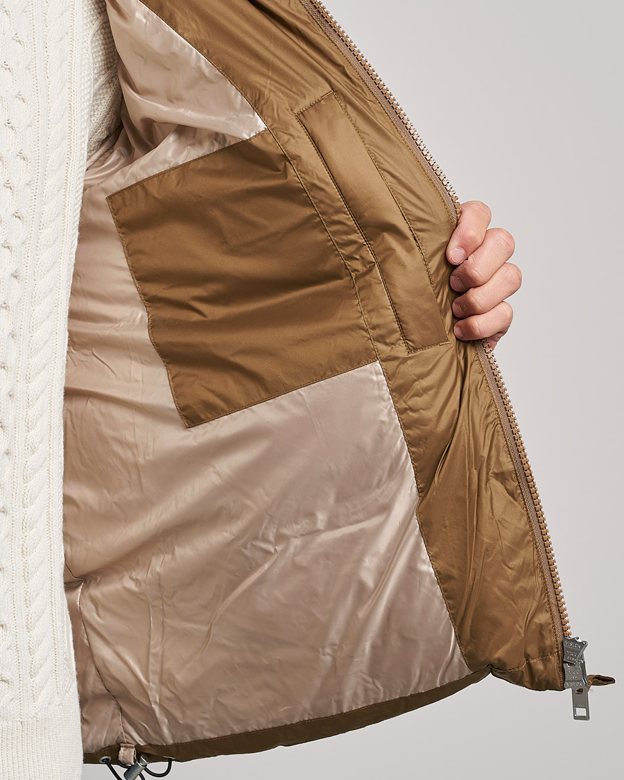 Men | Coats & Jackets | GANT | Shiny Puffer Hooded Jacket Toffee Beige
