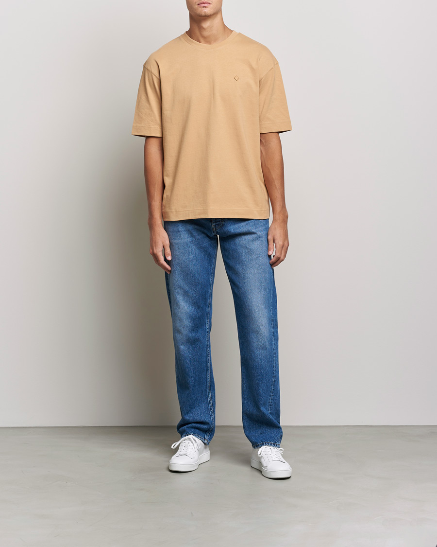 Men | T-Shirts | GANT | Icon Crew Neck T-shirt Toffee Beige