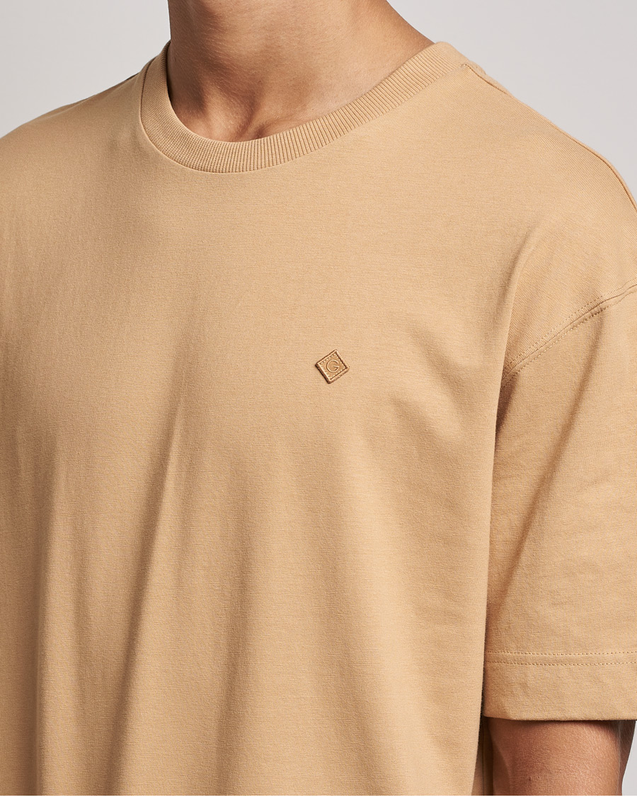 Men | T-Shirts | GANT | Icon Crew Neck T-shirt Toffee Beige