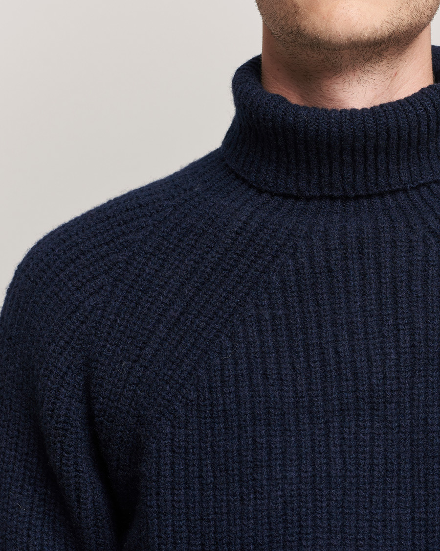 Men | Sweaters & Knitwear | Inis Meáin | Wool/Cashmere Boatbuilder Turtleneck Navy