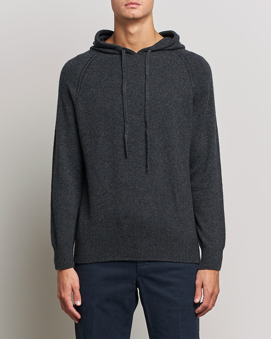 Men | Sweaters & Knitwear | Johnstons of Elgin | Seamless Cashmere Hoodie Carbon