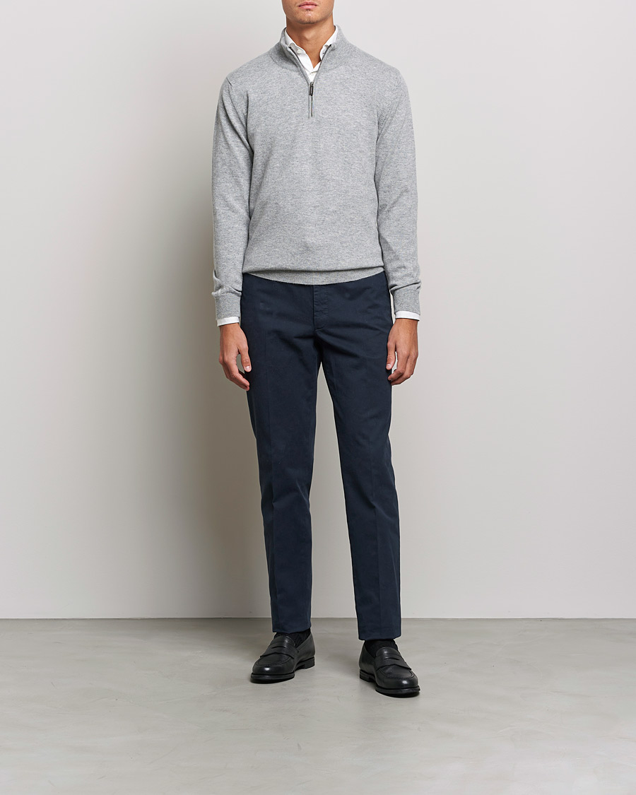 Men | Sweaters & Knitwear | Johnstons of Elgin | 2-Ply Cashmer Half Zip Silver