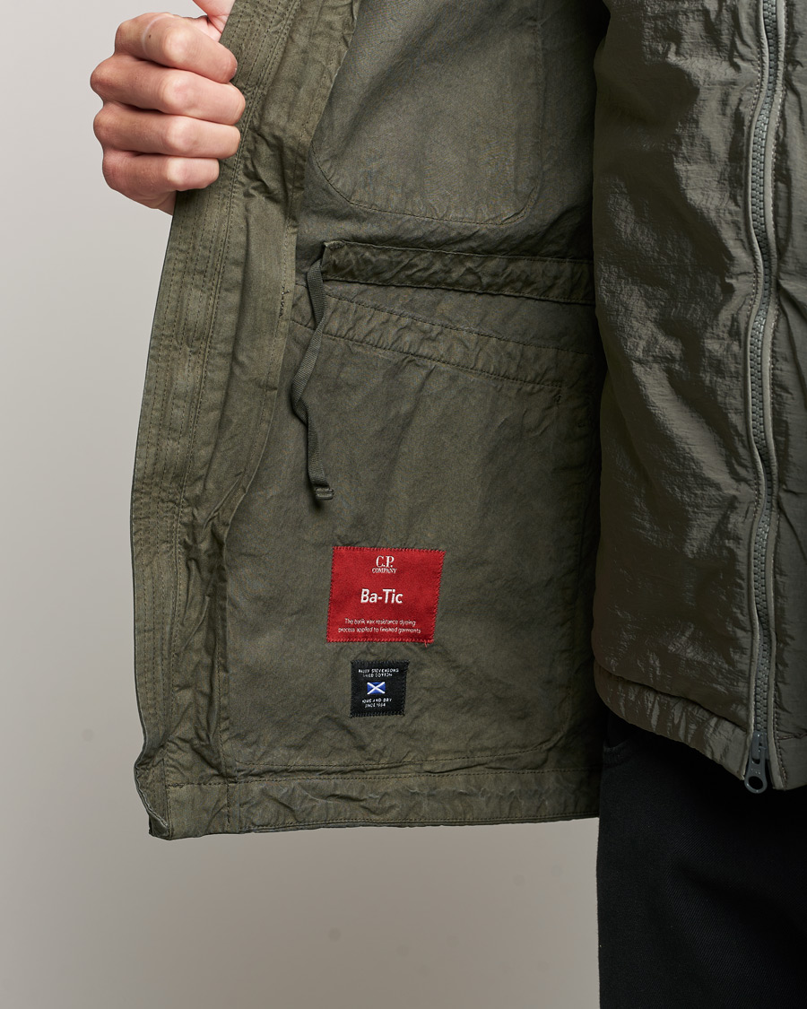 Men | Coats & Jackets | C.P. Company | Ba-Tic Wax Resistance Two in One Jacket Dark Green