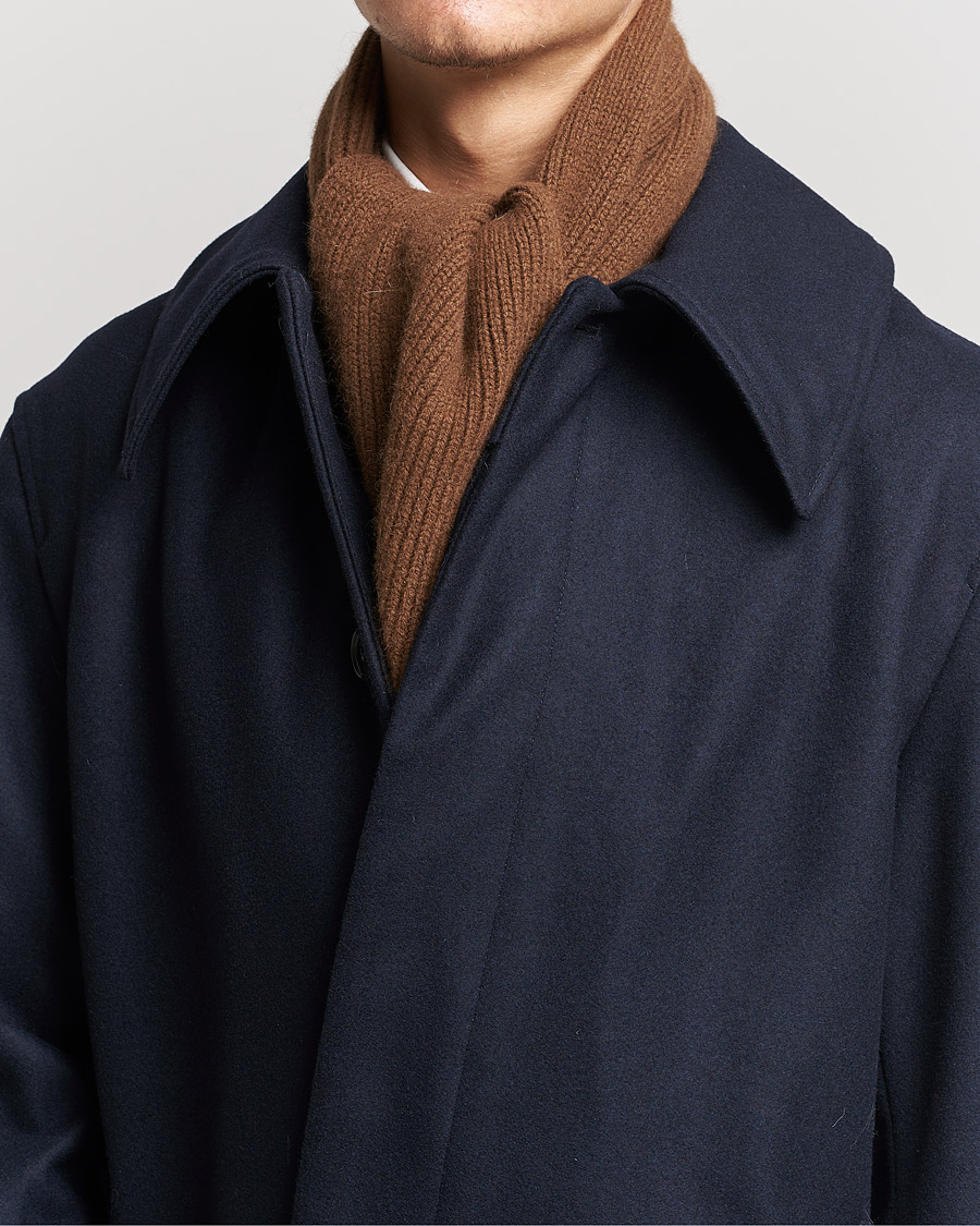 Men | Scarves | Le Bonnet | Lambswool/Caregora Scarf Walnut