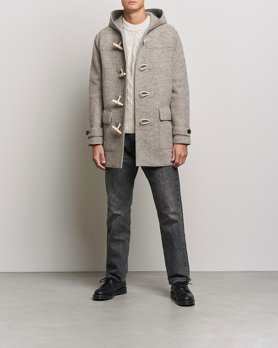 Men | Coats & Jackets | Harris Wharf London | Boiled Wool Duffle Coat Natural Casha