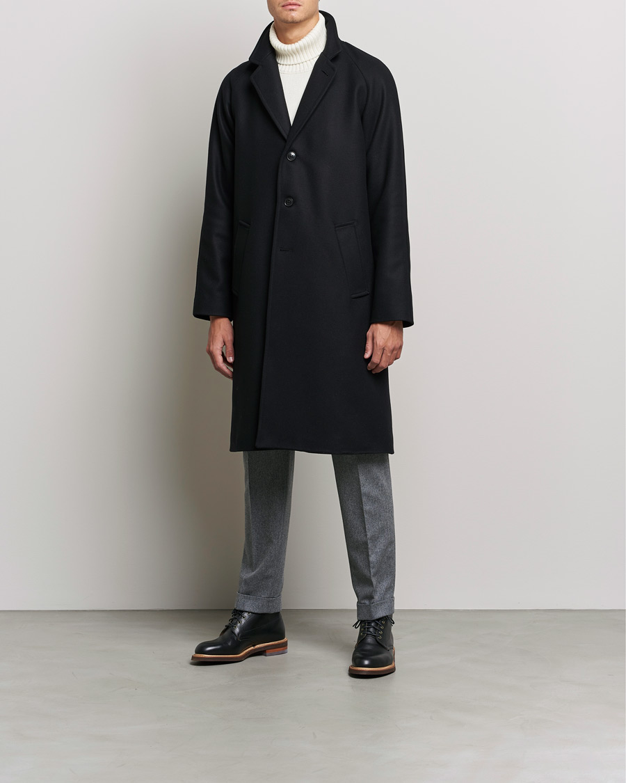 Men | Coats & Jackets | Gloverall | Chesterfield Wool/Cashmere Refined Coat Black