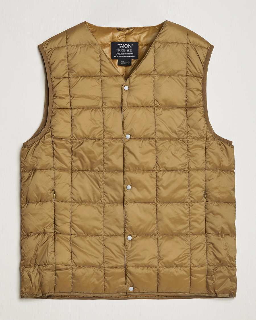 Men | Coats & Jackets | TAION | V-Neck Lightweight Down Vest Beige