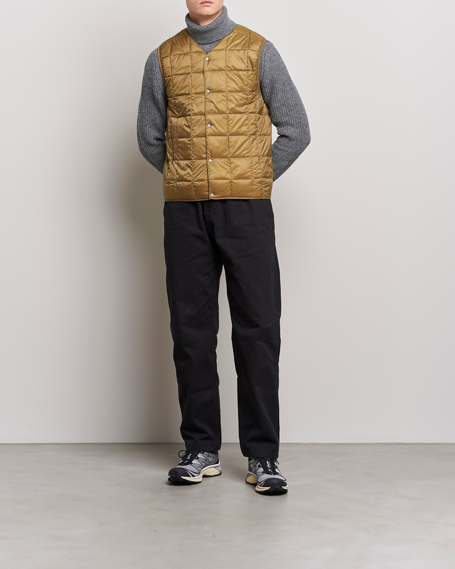 Men | Coats & Jackets | TAION | V-Neck Lightweight Down Vest Beige