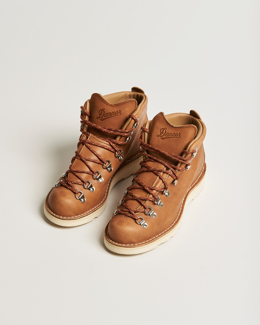 Men | Boots | Danner | Mountain Light GORE-TEX Boot Kenton