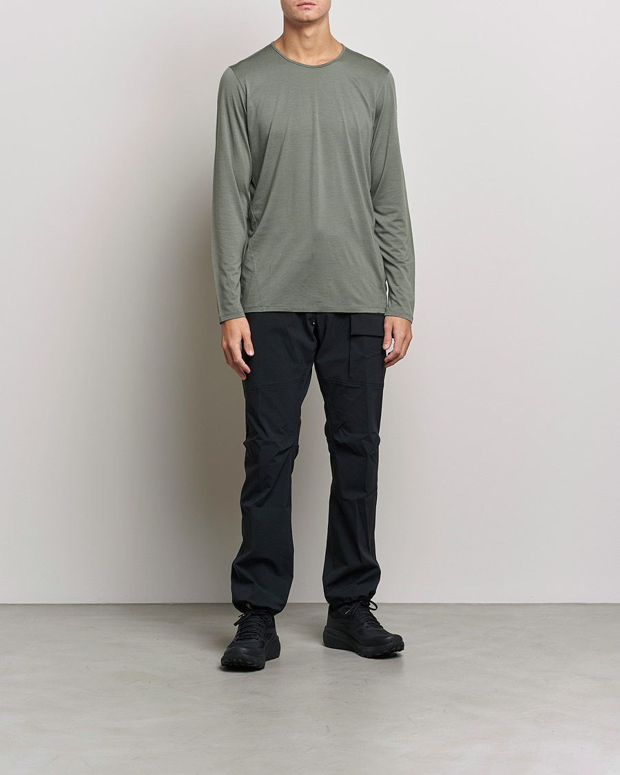 Men | T-Shirts | Arc'teryx Veilance | Frame Soft Merino Crew Neck Forage