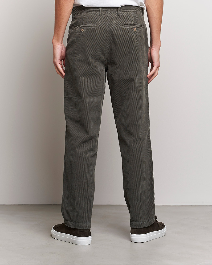 Men | Trousers | A Day's March | Redwood Corduroy Trousers Olive