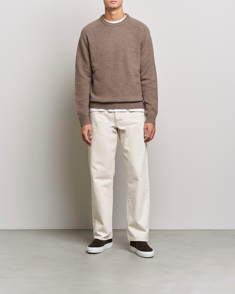 Men | Sweaters & Knitwear | A Day's March | Brodick Lambswool Sweater Taupe Melange