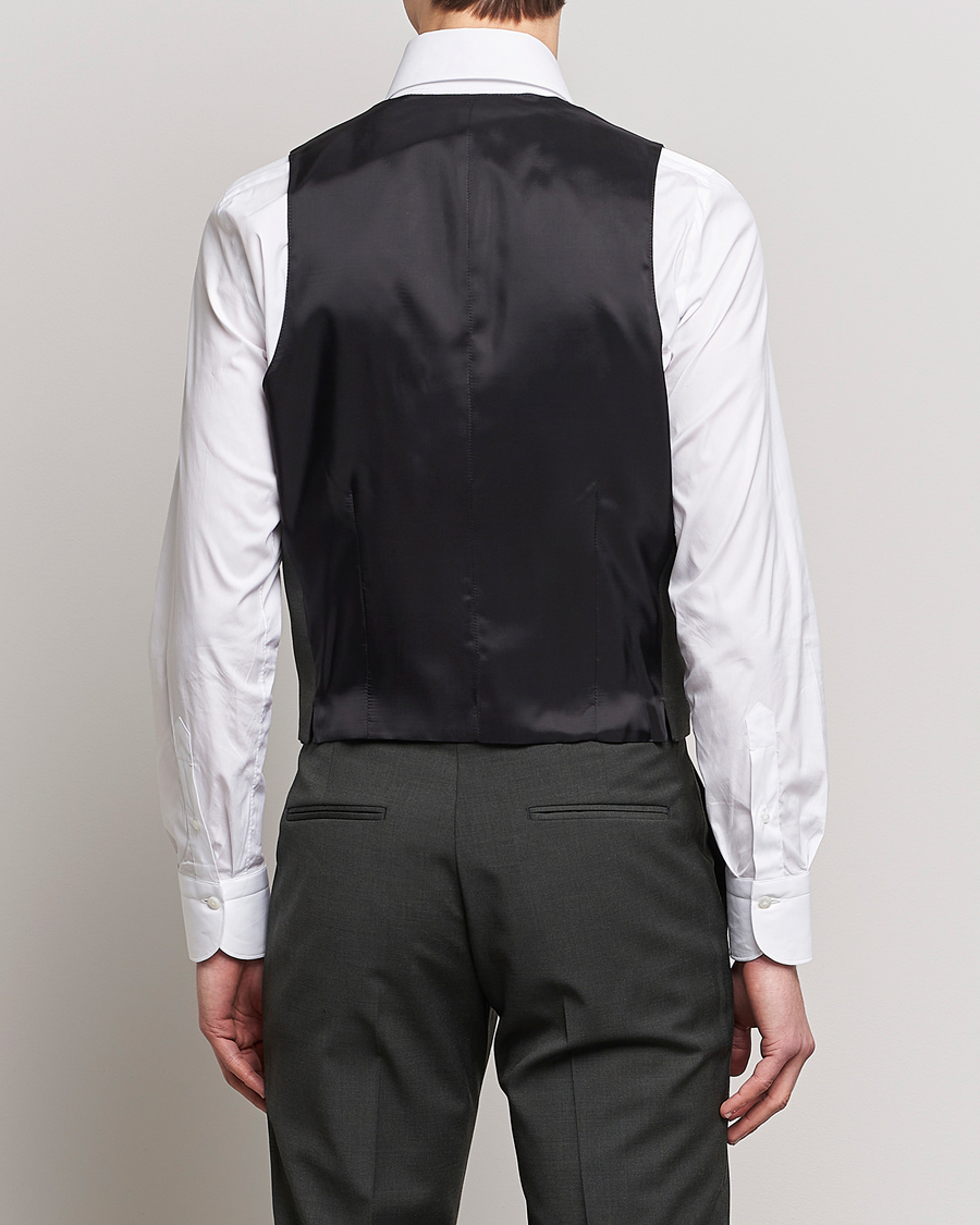 Men | Gilets | Tiger of Sweden | Wayde Wool Travel Waistcoat Olive Extreme