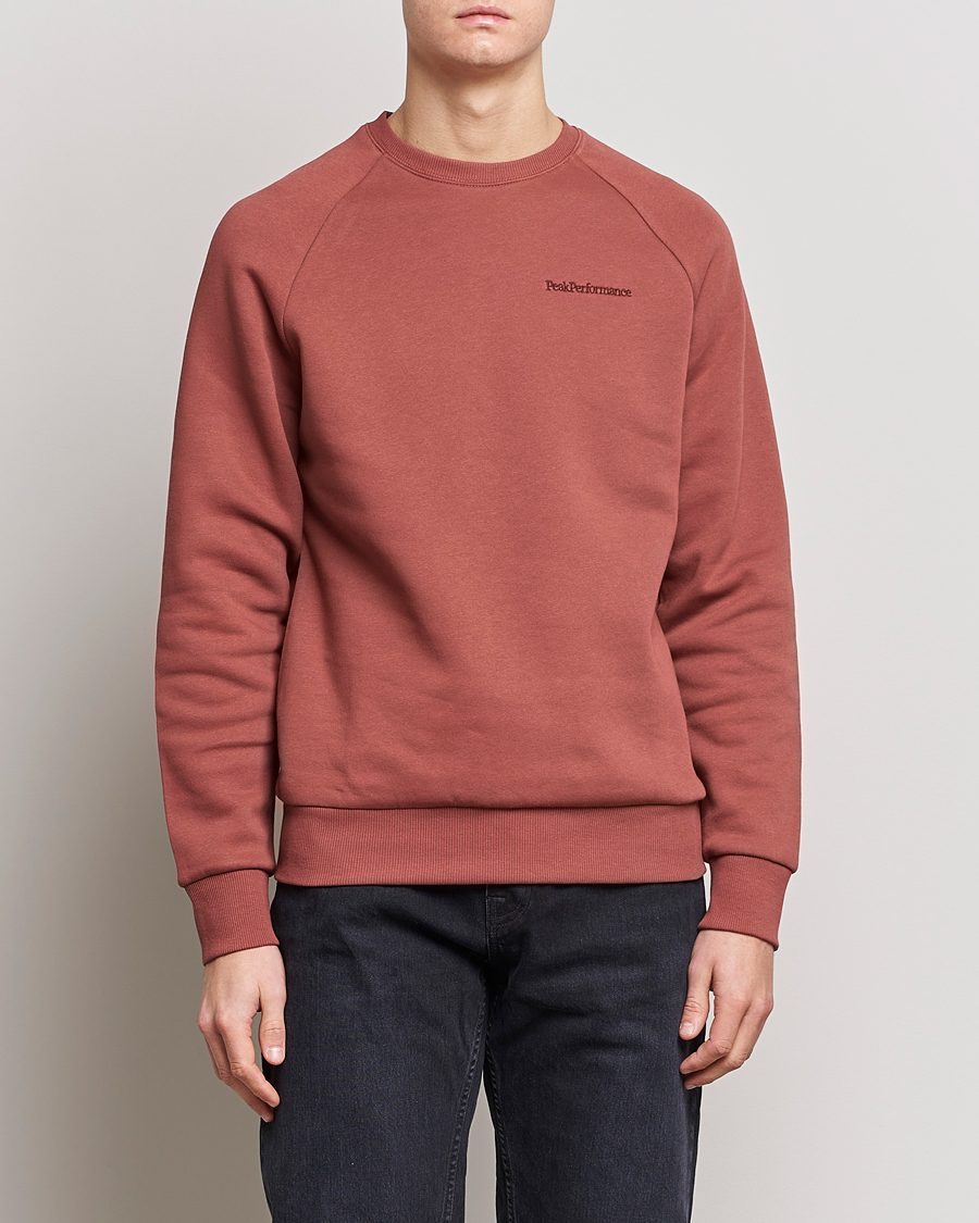 Men | Sweaters & Knitwear | Peak Performance | Original Small Logo Crew Neck Sweatshirt Classic Clay