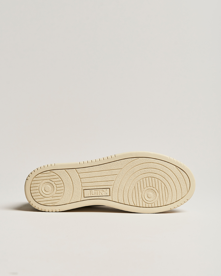 Men | Sneakers | Autry | Medalist Low Super Soft Goat Leather Sneaker White/Green