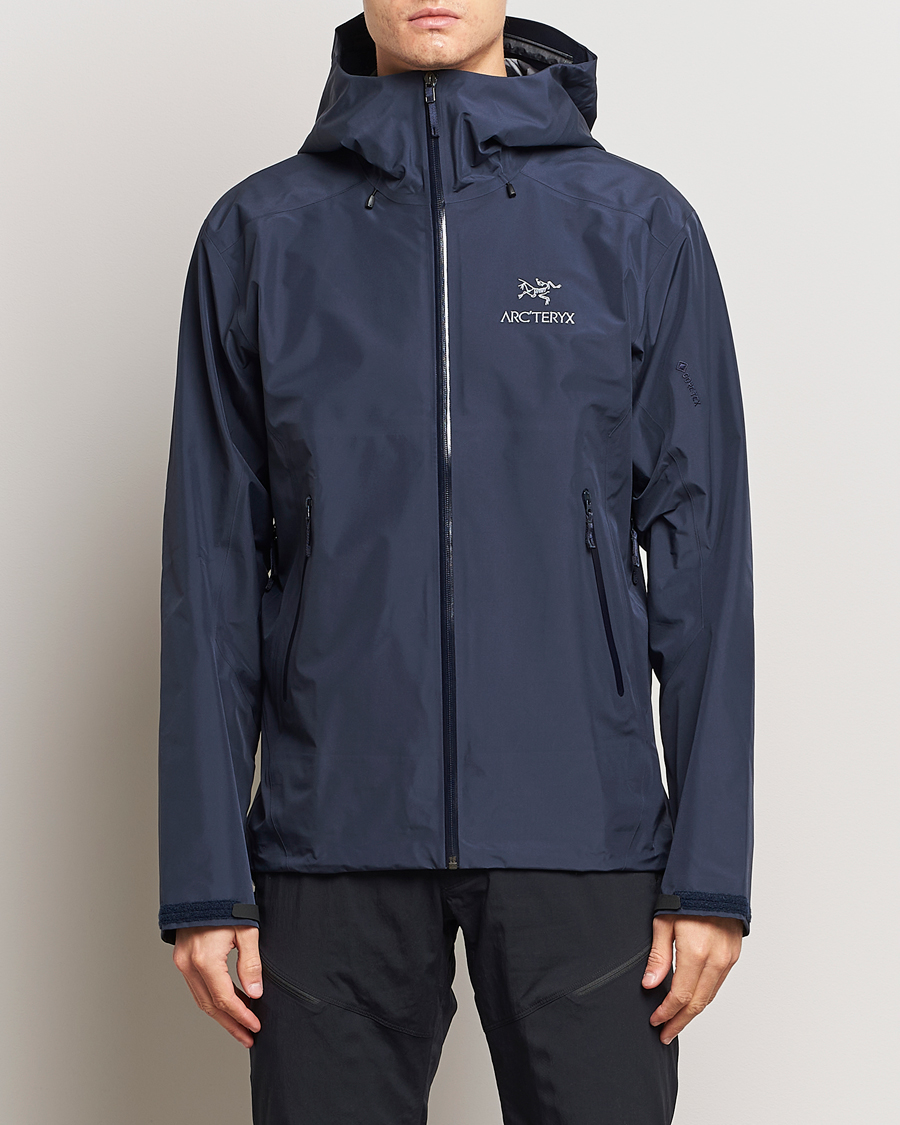Men | Coats & Jackets | Arc'teryx | Beta LT Jacket Black Sapphire