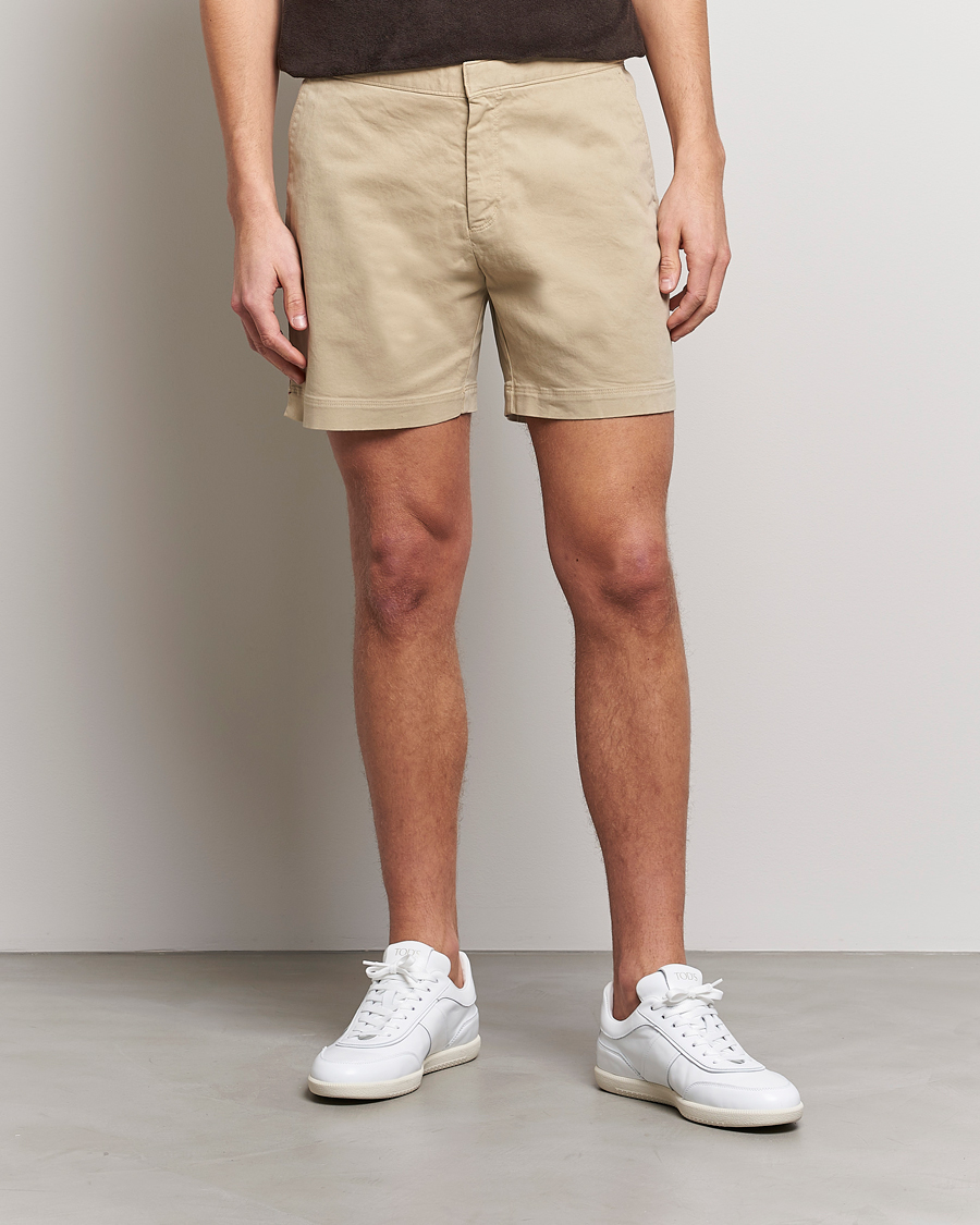 Men | Shorts | Orlebar Brown | Bulldog Cotton Stretch Twill Shorts Sand Dune