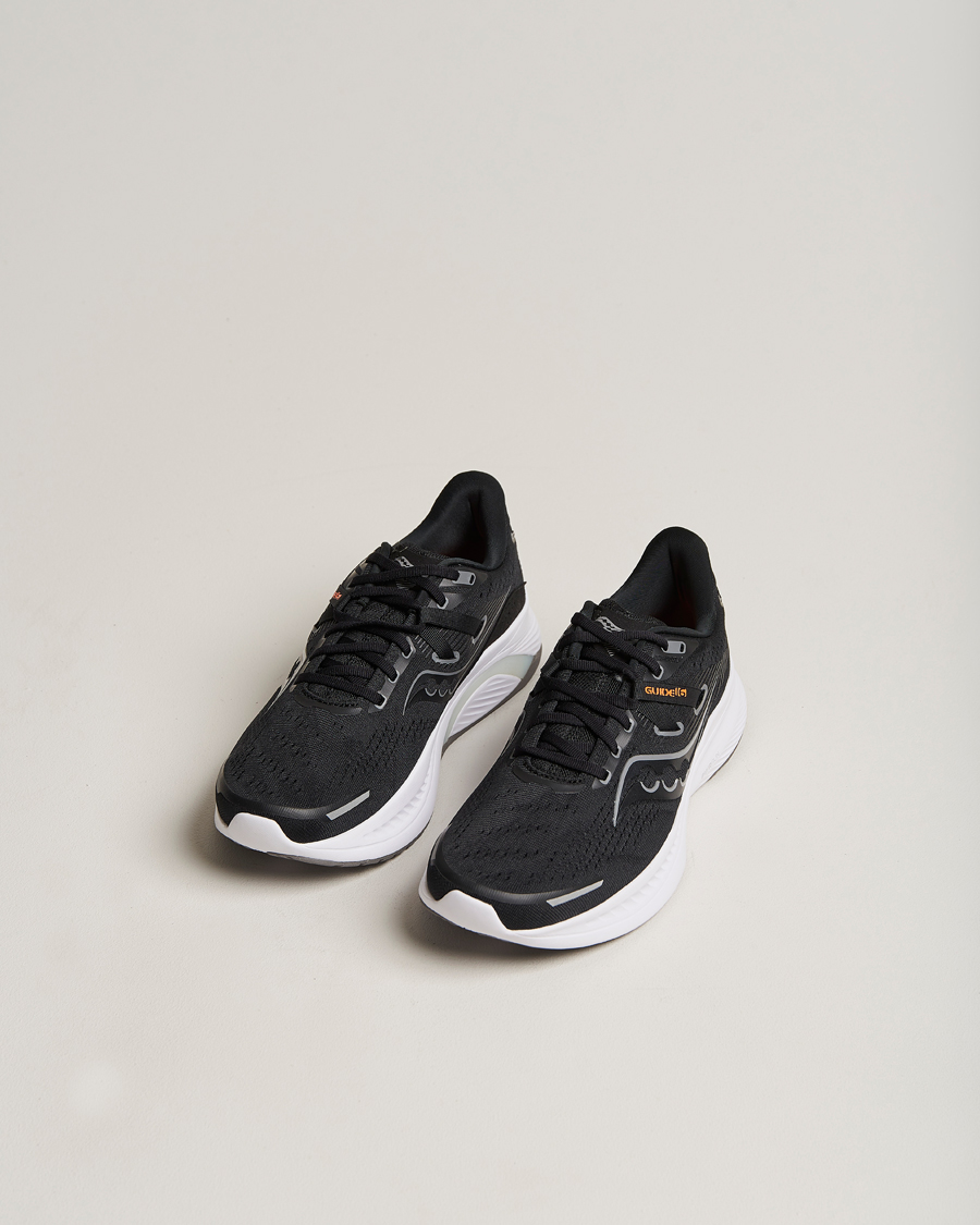 Men | Saucony Guide 16 Running Sneakers Black/White | Saucony | Guide 16 Running Sneakers Black/White